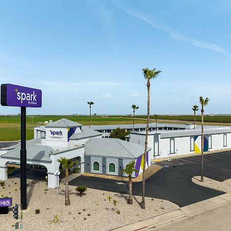 Spark By Hilton Santa Nella Exterior photo