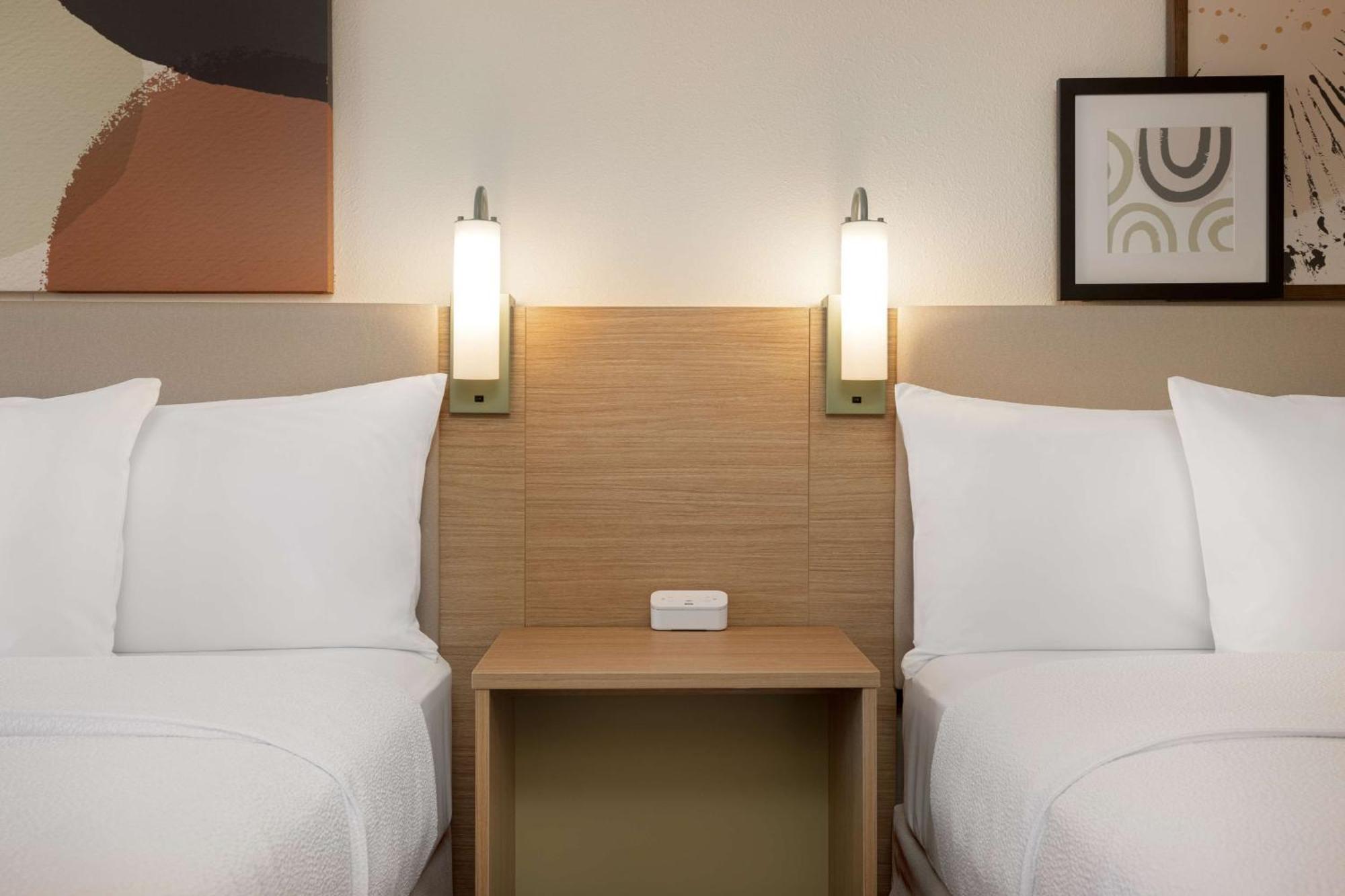Spark By Hilton Santa Nella Exterior photo